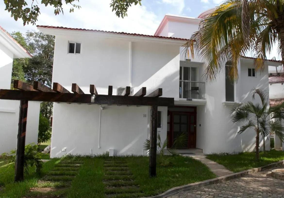 Villa En Playacar بلايا ديل كارمن 0*,  المكسيك